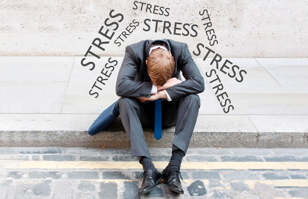 Dor de cabeça no trabalho: 4 fatores que podem estar provocando